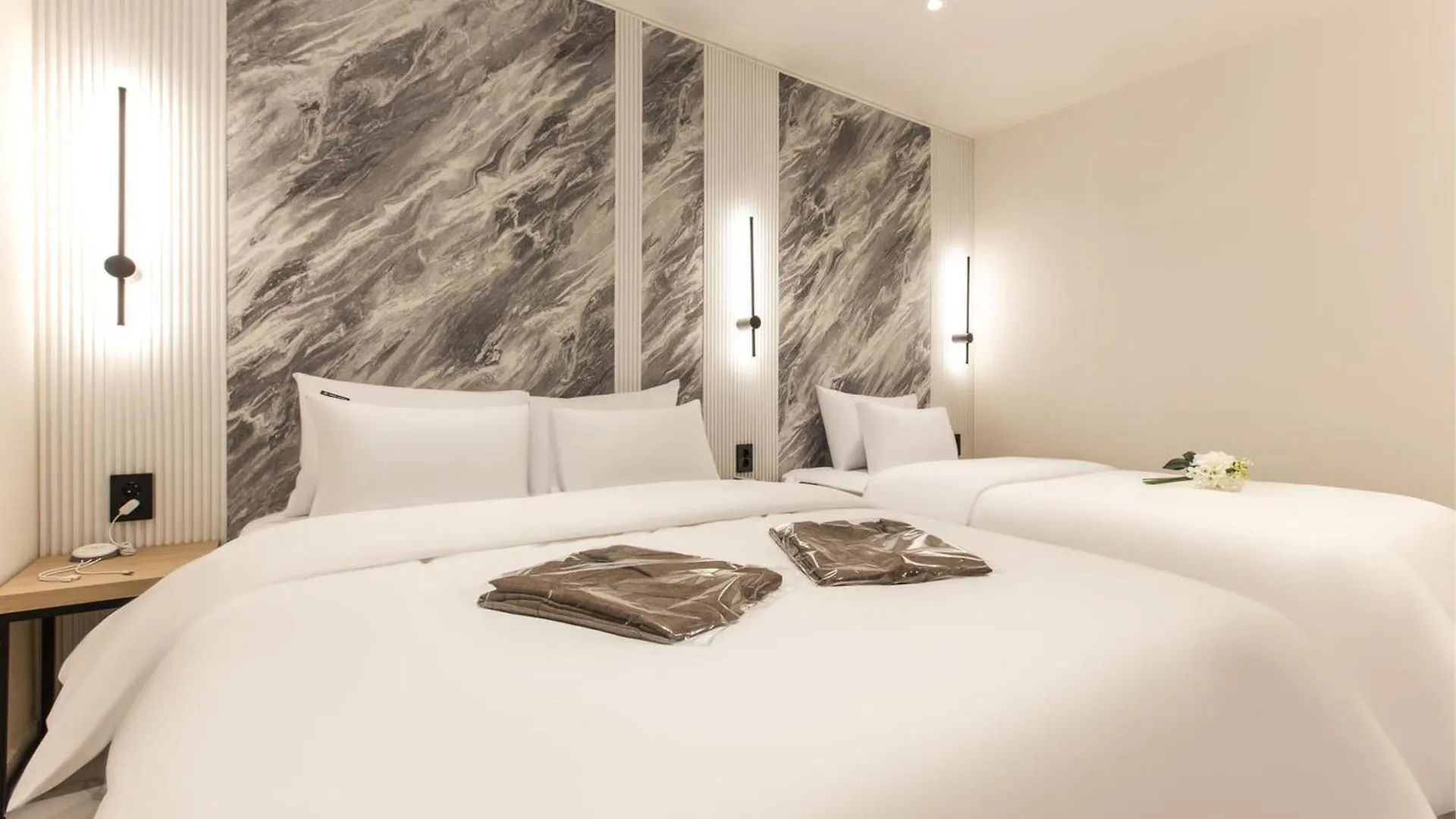 Brown Dot Hotel Incheon Gyeyang 3*,